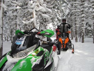 Motoneige hors piste, Chic-Chocs, GaspésieAdrénaline Hors Piste