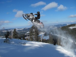 Motoneige hors piste, Chic-Chocs, GaspésieAdrénaline Hors Piste