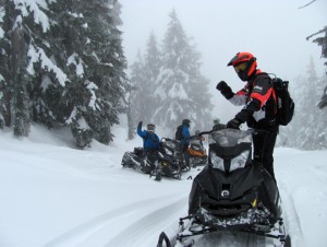 Motoneige hors piste, Chic-Chocs, GaspésieAdrénaline Hors Piste